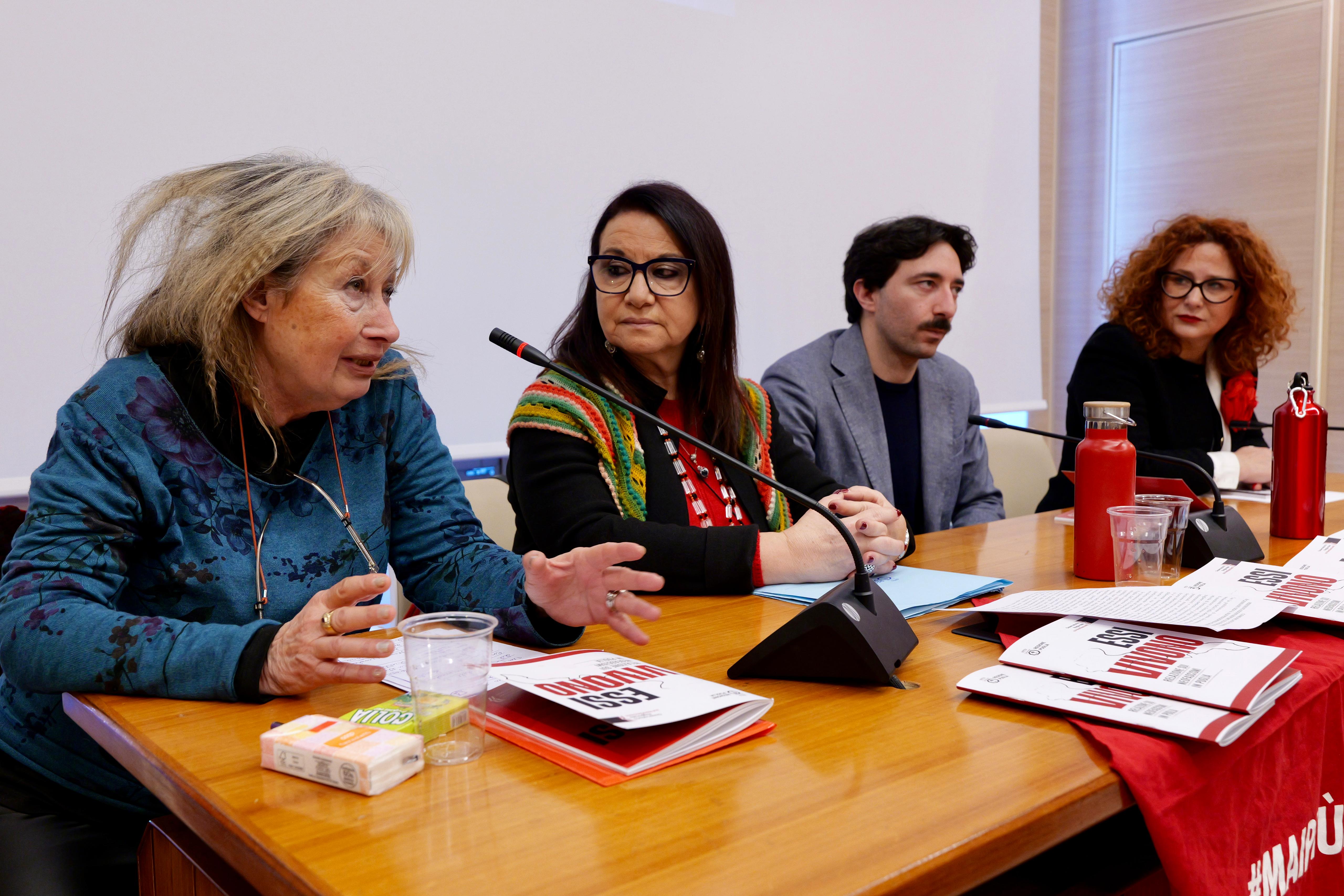 Galleria Neofascismi in Puglia, presentata la relazione a cura dell'Osservatorio regionale - Diapositiva 10 di 12