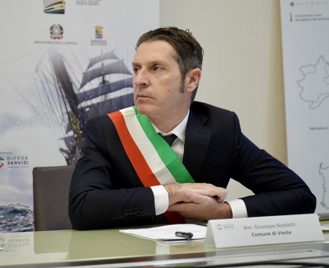 Galleria Patrimonio immobiliare della Difesa: firmato a Roma, presso la sede di Difesa Servizi, il Protocollo d’intesa per la valorizzazione ad uso duale del Castello Svevo di Vieste (Fg) - Diapositiva 11 di 20