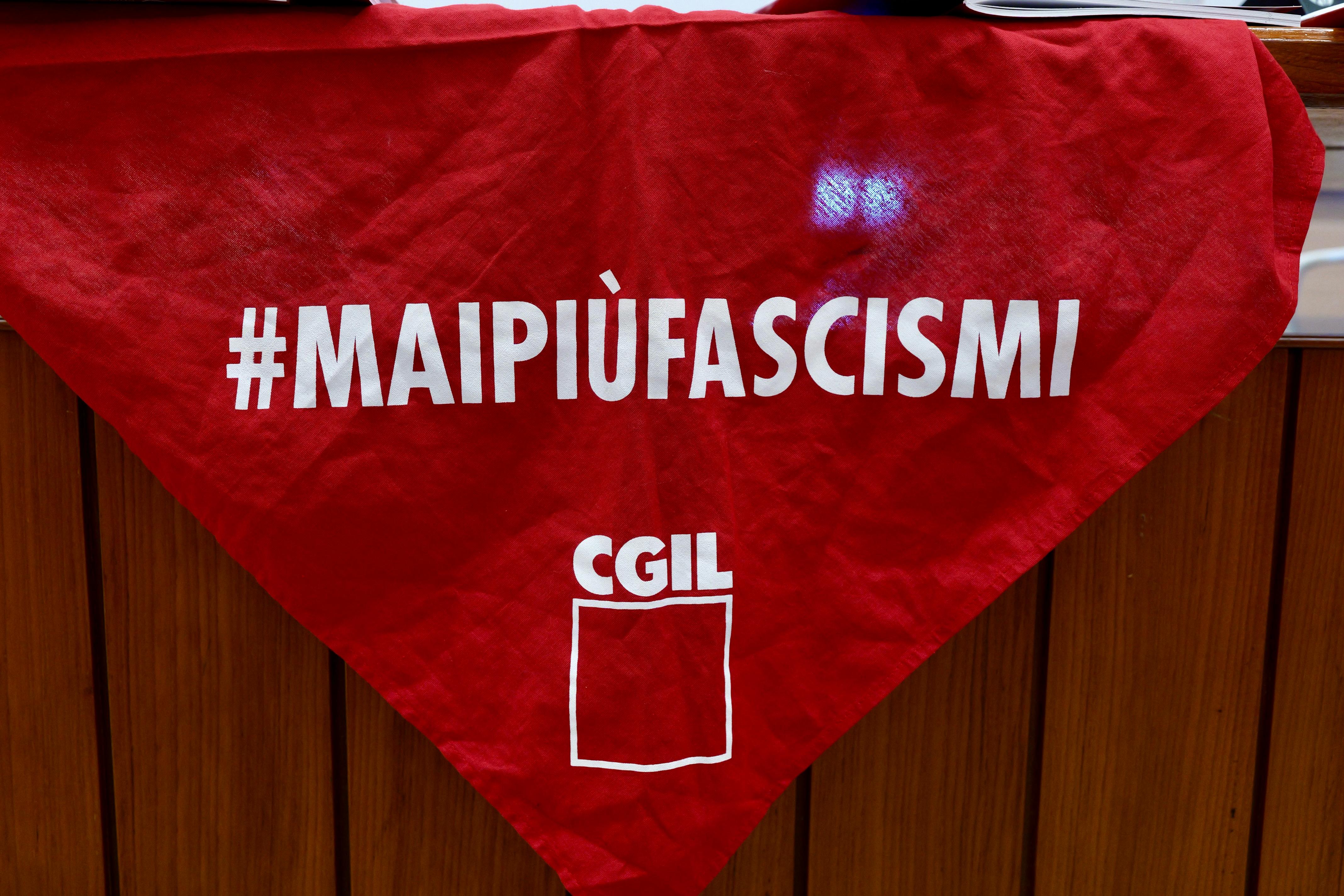 Galleria Neofascismi in Puglia, presentata la relazione a cura dell'Osservatorio regionale - Diapositiva 5 di 12