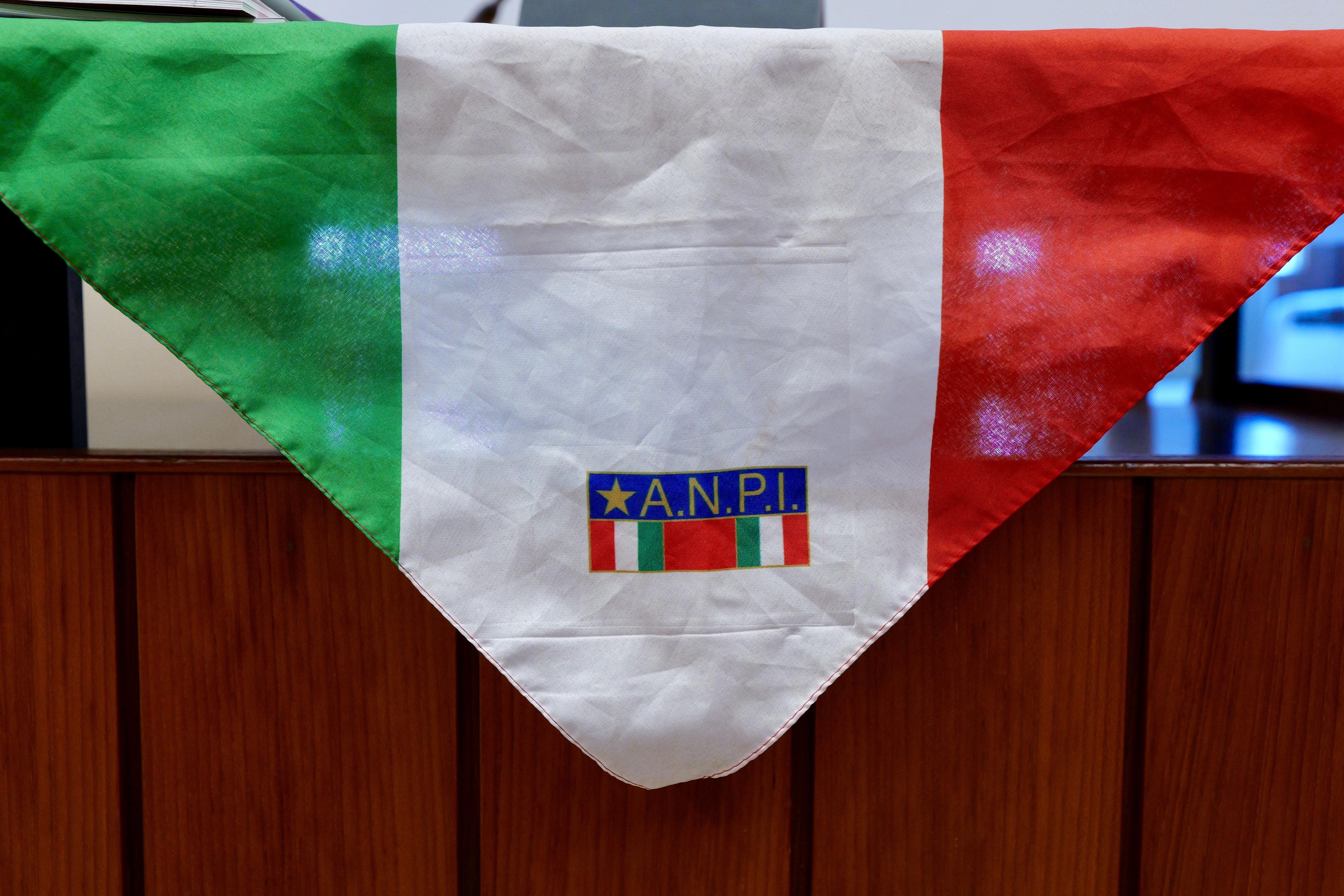 Galleria Neofascismi in Puglia, presentata la relazione a cura dell'Osservatorio regionale - Diapositiva 4 di 12