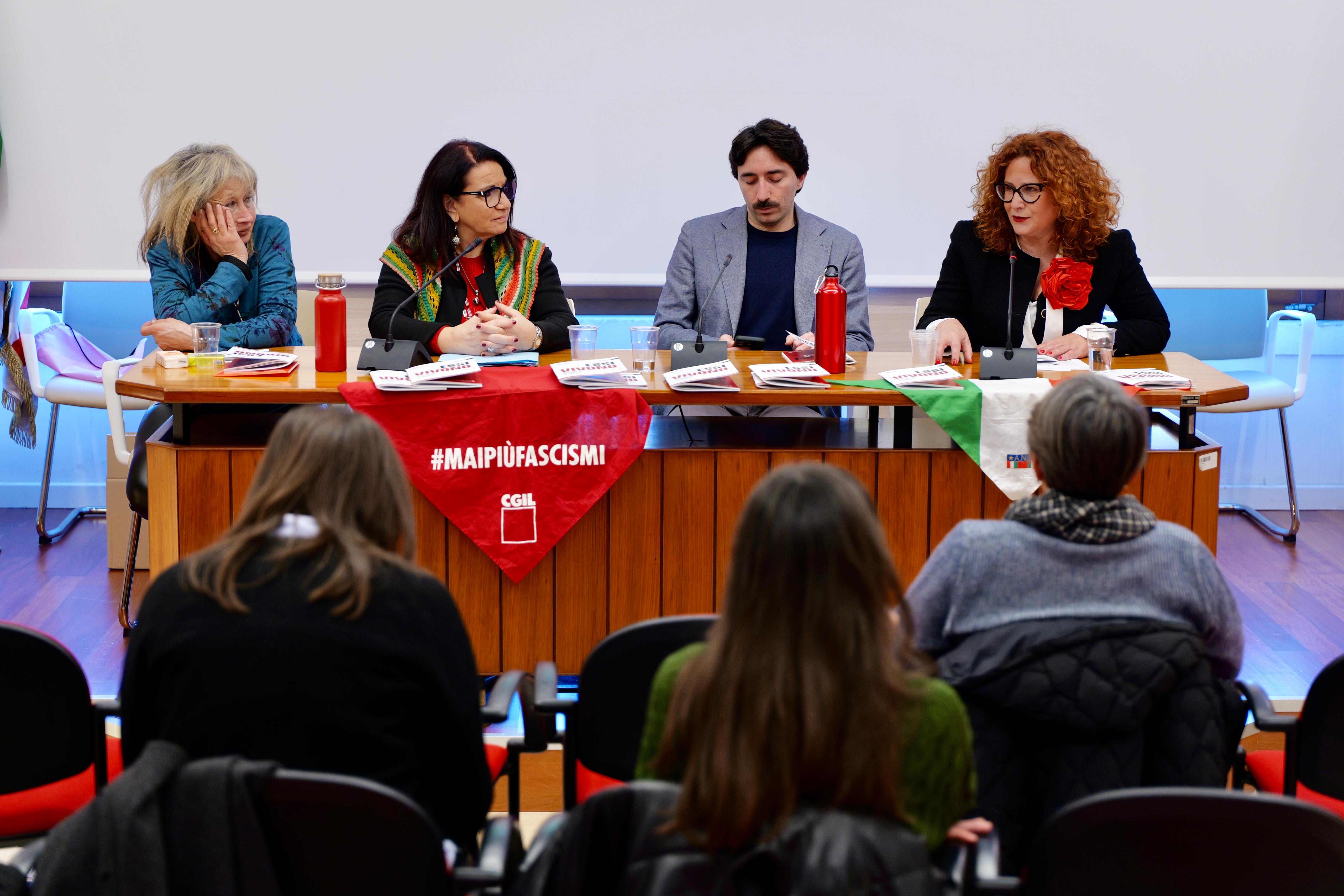 Galleria Neofascismi in Puglia, presentata la relazione a cura dell'Osservatorio regionale - Diapositiva 1 di 12